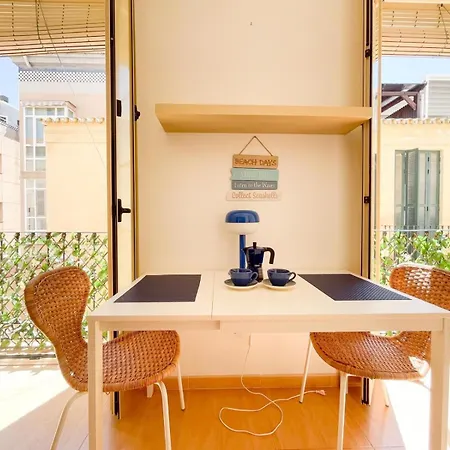 Plz De La Merced Solera Apartment *