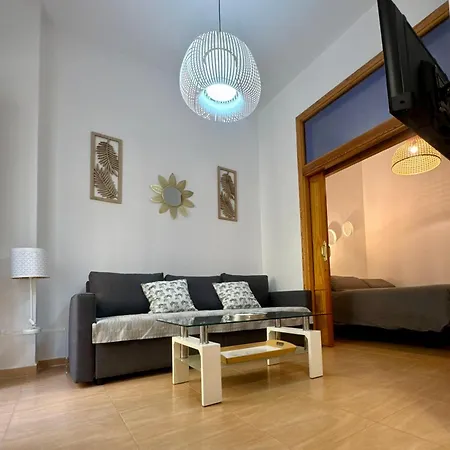 Plz De La Merced Solera Apartment *