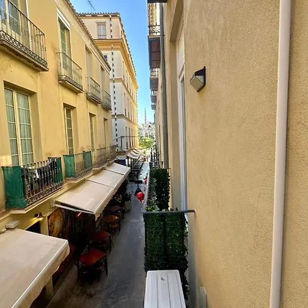 Apartment Plz De La Merced Solera *