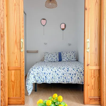 Apartment Plz De La Merced Solera *