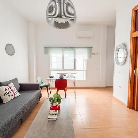 Plz De La Merced Solera Apartment *