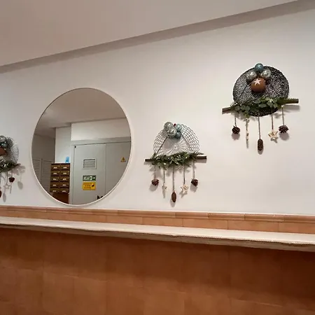 Plz De La Merced Solera Διαμέρισμα *