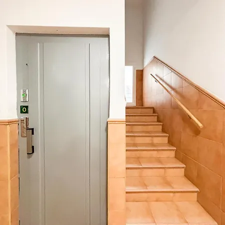 Plz De La Merced Solera Διαμέρισμα