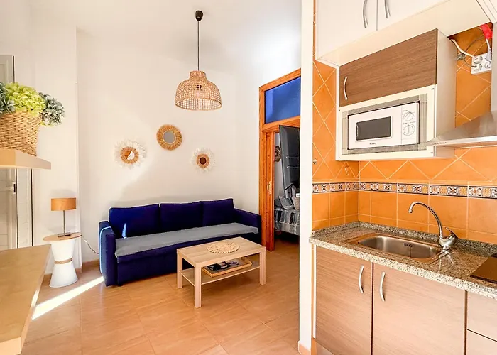 Apartment Plz De La Merced Solera *