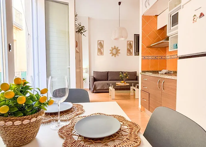 Plz De La Merced Solera Apartment *