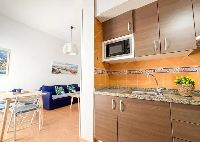 Plz De La Merced Solera Apartment