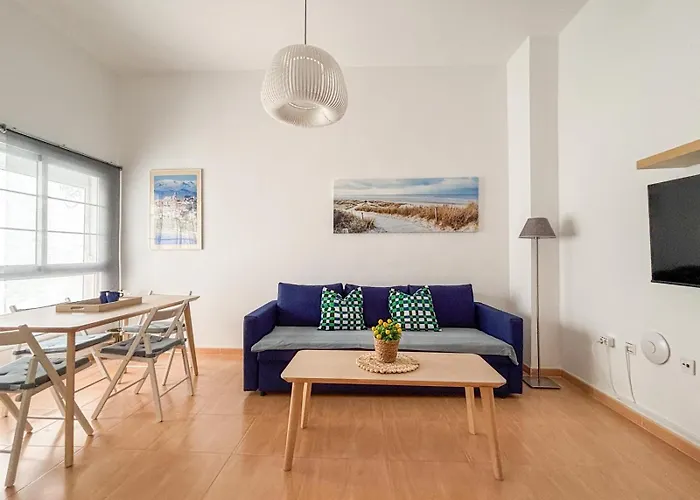 Apartment Plz De La Merced Solera *
